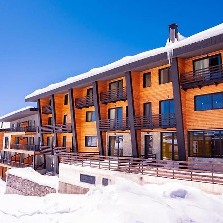 Cozy 2 Bedroom Apartment In The Gudauri Centre - Ski In/ Ski Out Exterior photo